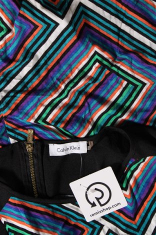 Tricou de damă Calvin Klein, Mărime M, Culoare Multicolor, Preț 53,34 Lei