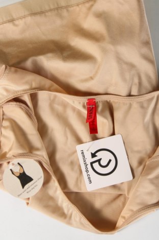 Γυναικείο αμάνικο μπλουζάκι Spanx, Μέγεθος S, Χρώμα  Μπέζ, Τιμή 23,13 €