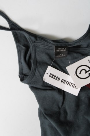 Tricou de damă Urban Outfitters, Mărime S, Culoare Gri, Preț 101,97 Lei