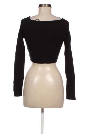 Дамски пуловер ABOUT YOU x VIAM Studio, Размер S, Цвят Черен, Цена 17,67 лв.