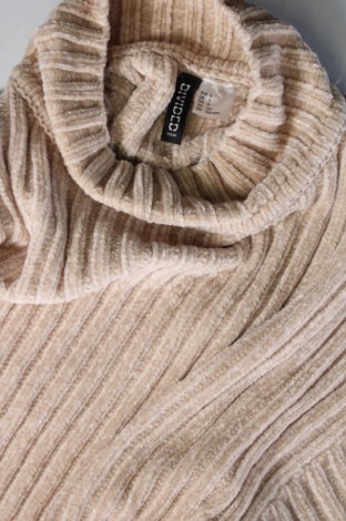 Дамски пуловер H&M Divided, Размер S, Цвят Бежов, Цена 8,41 лв.