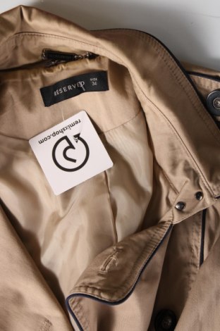 Damen Trenchcoat Reserved, Größe XS, Farbe Beige, Preis 23,73 €