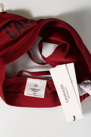 Дамски спортен топ Calvin Klein, Размер S, Цвят Червен, Цена 38,50 лв.