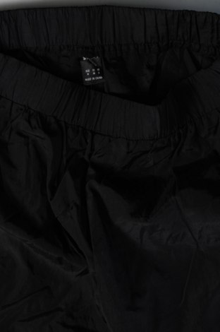 Pantaloni trening de femei SHEIN, Mărime M, Culoare Negru, Preț 49,60 Lei
