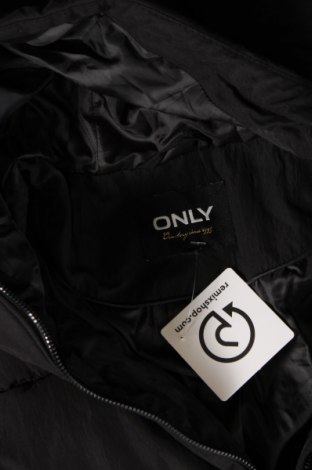 Dámska bunda  ONLY, Veľkosť S, Farba Čierna, Cena  30,68 €
