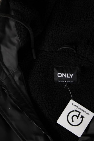 Γυναικείο μπουφάν ONLY, Μέγεθος M, Χρώμα Μαύρο, Τιμή 30,20 €
