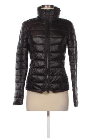 Γυναικείο μπουφάν ONLY, Μέγεθος XS, Χρώμα Μαύρο, Τιμή 13,95 €