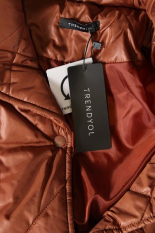 Damenjacke Trendyol, Größe S, Farbe Braun, Preis 25,71 €