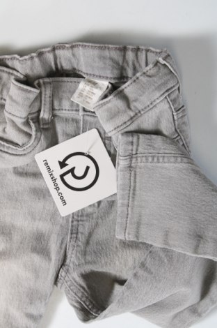 Detské džínsy  H&M, Veľkosť 12-18m/ 80-86 cm, Farba Sivá, Cena  8,06 €