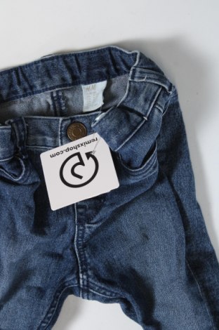 Dziecięce jeansy H&M, Rozmiar 9-12m/ 74-80 cm, Kolor Niebieski, Cena 45,81 zł