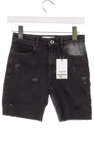 Детски къс панталон Desigual, Размер 8-9y/ 134-140 см, Цвят Черен, Цена 40,80 лв.