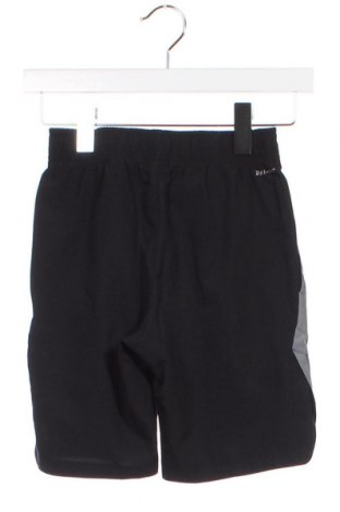 Pantaloni scurți pentru copii Nike, Mărime 7-8y/ 128-134 cm, Culoare Negru, Preț 61,60 Lei