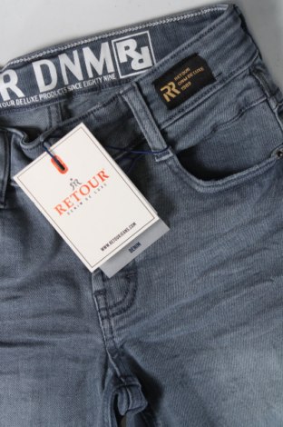 Детски къс панталон Retour Jeans, Размер 10-11y/ 146-152 см, Цвят Сив, Цена 51,00 лв.