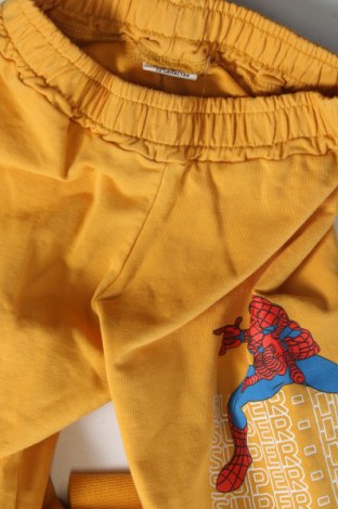 Dětské kalhoty , Velikost 3-4y/ 104-110 cm, Barva Žlutá, Cena  192,00 Kč