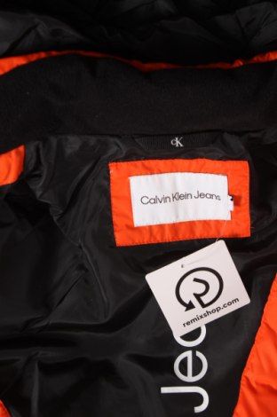 Dětská bunda  Calvin Klein Jeans, Velikost 14-15y/ 168-170 cm, Barva Oranžová, Cena  2 445,00 Kč