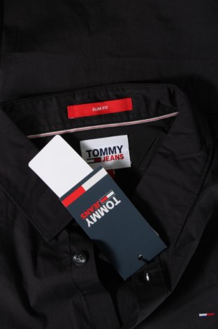 Мъжка риза Tommy Jeans, Размер L, Цвят Черен, Цена 148,12 лв.