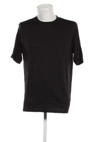 Pánské tričko  Boohoo, Velikost L, Barva Černá, Cena  182,00 Kč
