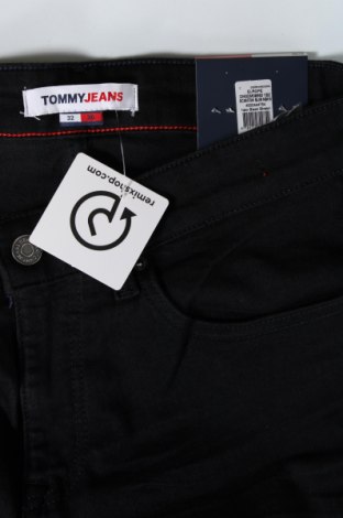 Мъжки дънки Tommy Jeans, Размер M, Цвят Черен, Цена 204,00 лв.