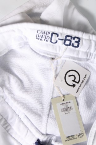Ανδρικό κοντό παντελόνι Camp David, Μέγεθος XL, Χρώμα Λευκό, Τιμή 48,00 €