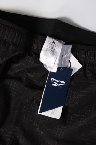 Мъжки къс панталон Reebok, Размер XL, Цвят Черен, Цена 15,40 лв.