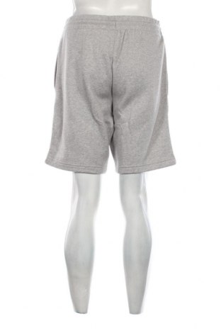 Pantaloni scurți de bărbați Reebok, Mărime M, Culoare Gri, Preț 83,59 Lei