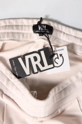 Pantaloni scurți de bărbați Viral Vibes, Mărime L, Culoare Ecru, Preț 203,95 Lei