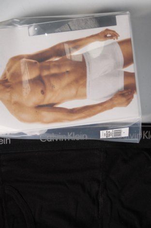 Ανδρικό σύνολο Calvin Klein, Μέγεθος M, Χρώμα Πολύχρωμο, Τιμή 30,41 €