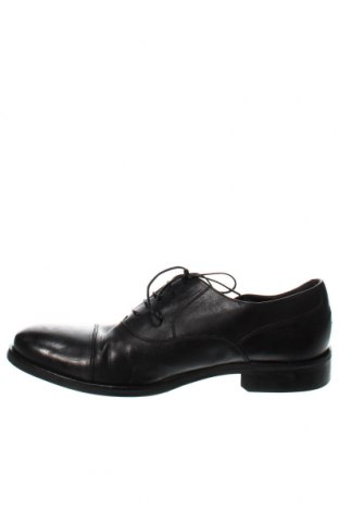 Мъжки обувки Bata, Размер 44, Цвят Черен, Цена 46,50 лв.