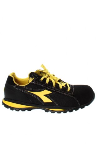 Мъжки обувки Diadora, Размер 44, Цвят Черен, Цена 96,00 лв.