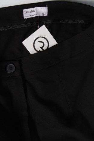 Pantaloni de bărbați Bershka, Mărime S, Culoare Negru, Preț 25,76 Lei