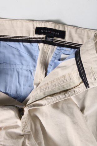 Pantaloni de bărbați Tommy Hilfiger, Mărime M, Culoare Ecru, Preț 105,88 Lei