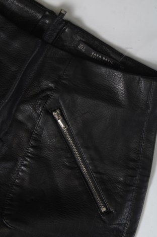 Пола Zara, Размер XS, Цвят Черен, Цена 30,74 лв.