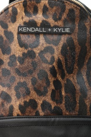 Раница Kendall & Kylie, Цвят Черен, Цена 41,00 лв.