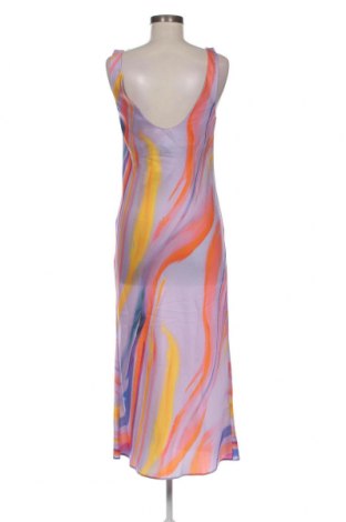 Kleid ASOS, Größe M, Farbe Lila, Preis 15,96 €