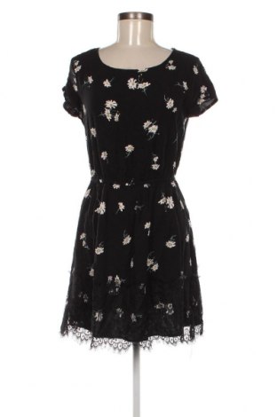 Φόρεμα Cropp, Μέγεθος M, Χρώμα Μαύρο, Τιμή 16,71 €