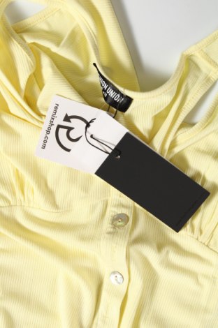 Рокля Fashion Union, Размер M, Цвят Жълт, Цена 37,80 лв.