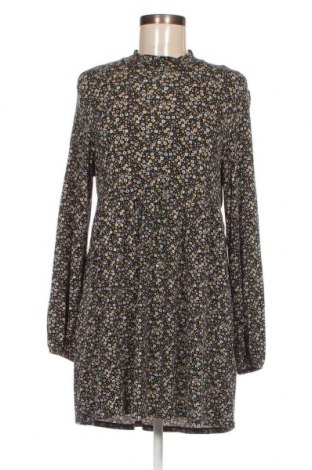 Φόρεμα Pull&Bear, Μέγεθος M, Χρώμα Πολύχρωμο, Τιμή 6,75 €
