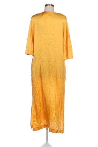 Šaty  Second Female, Velikost XL, Barva Žlutá, Cena  634,00 Kč