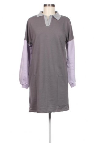 Kleid Trendyol, Größe S, Farbe Grau, Preis 7,49 €