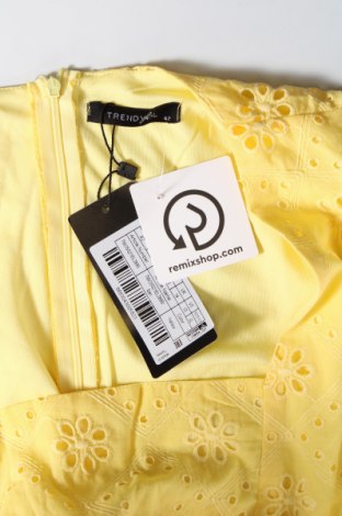 Šaty  Trendyol, Velikost L, Barva Žlutá, Cena  1 565,00 Kč