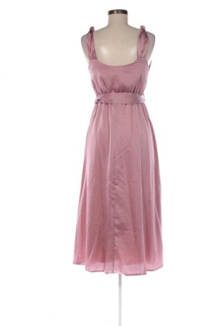 Kleid Trendyol, Größe S, Farbe Aschrosa, Preis 35,36 €