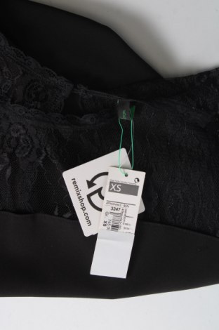 Kleid United Colors Of Benetton, Größe XS, Farbe Schwarz, Preis € 48,24