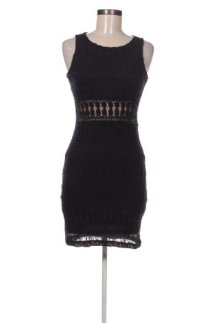 Kleid Yfl Reserved, Größe M, Farbe Schwarz, Preis 20,18 €