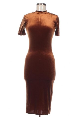 Рокля Zara Trafaluc, Размер S, Цвят Кафяв, Цена 12,96 лв.