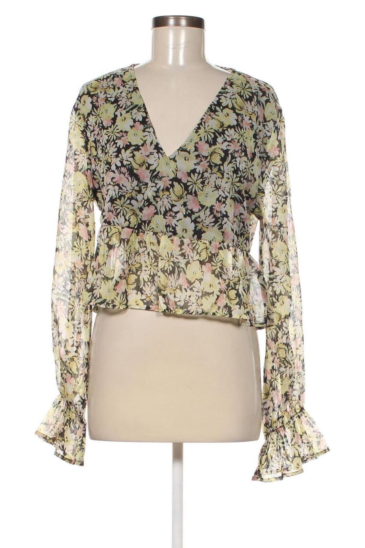 Дамска блуза Gina Tricot, Размер M, Цвят Многоцветен, Цена 13,80 лв.