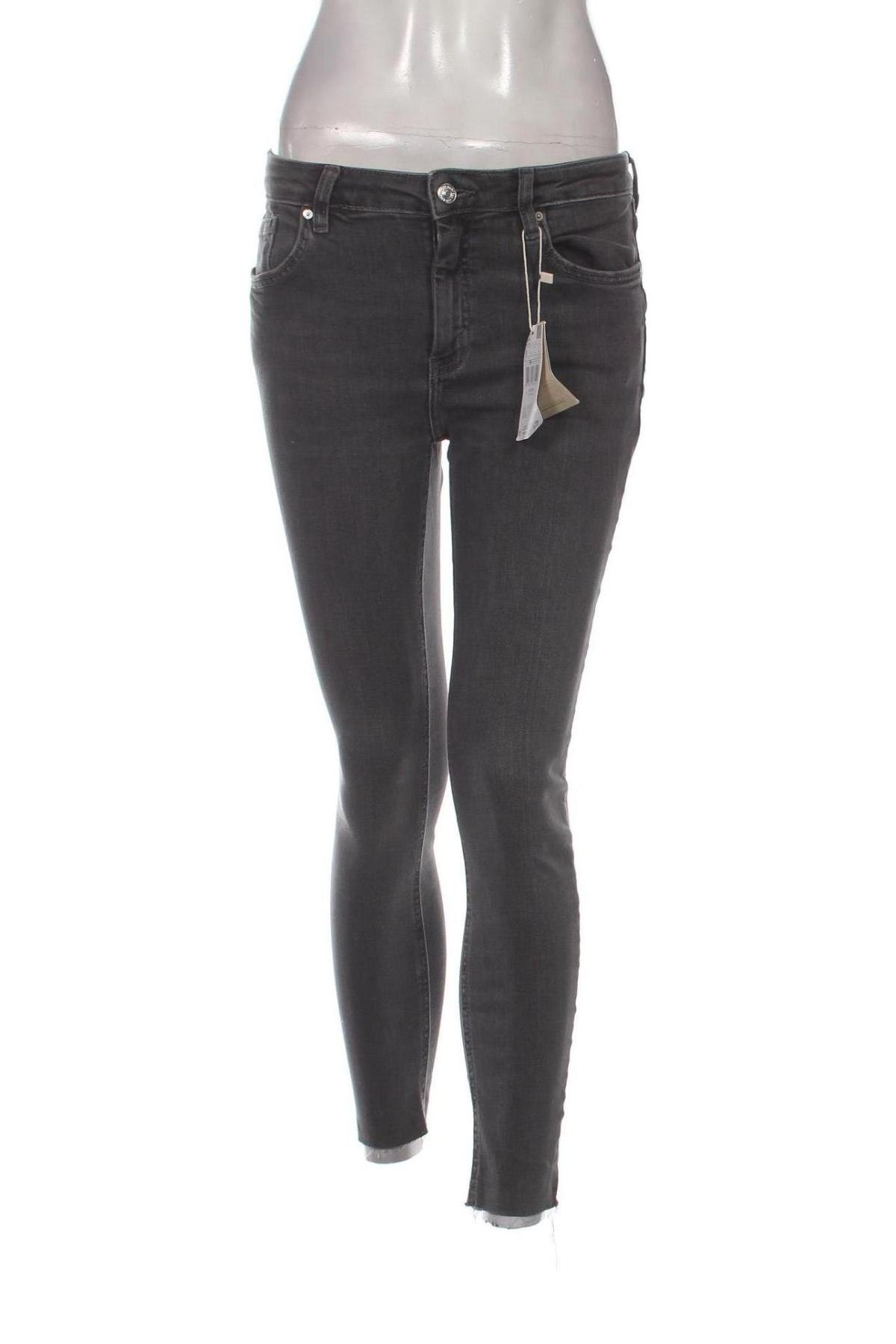 Damen Jeans Mango, Größe M, Farbe Grau, Preis 13,55 €