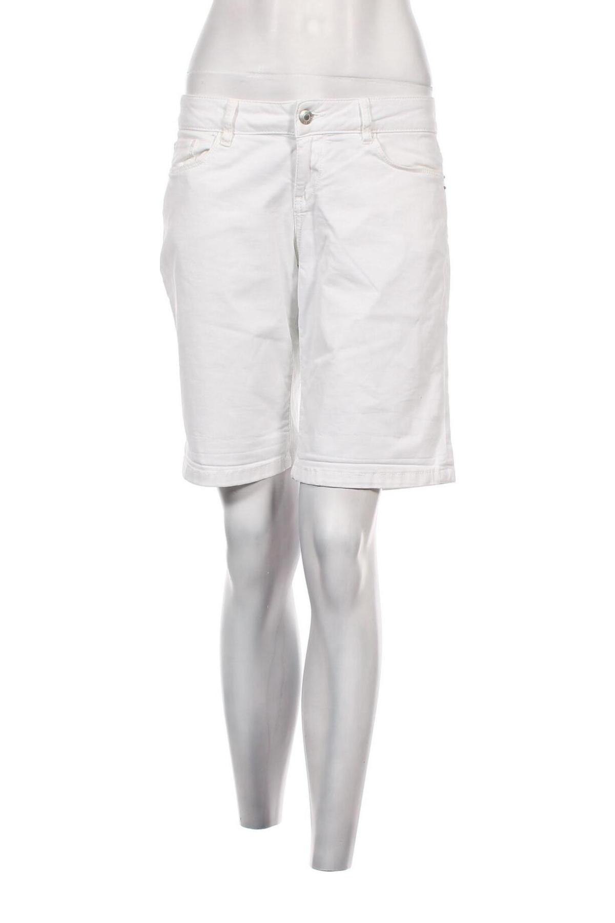 Γυναικείο κοντό παντελόνι Esprit, Μέγεθος S, Χρώμα Λευκό, Τιμή 17,00 €