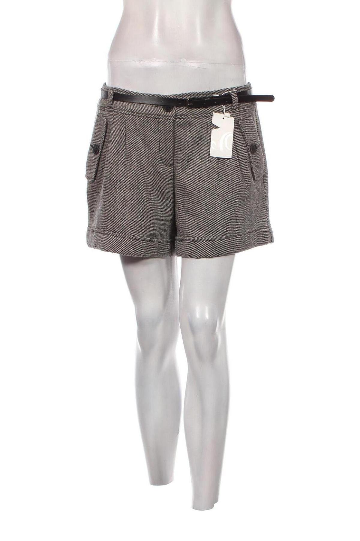 Дамски къс панталон S.Oliver, Размер M, Цвят Сив, Цена 36,19 лв.