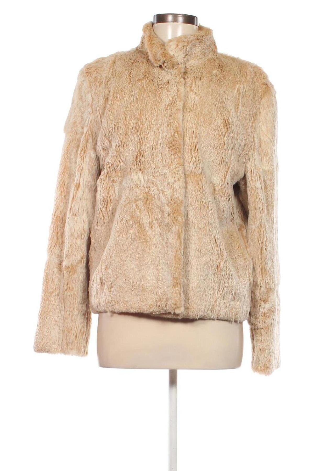 Дамско палто Betty Barclay, Размер M, Цвят Бежов, Цена 136,09 лв.