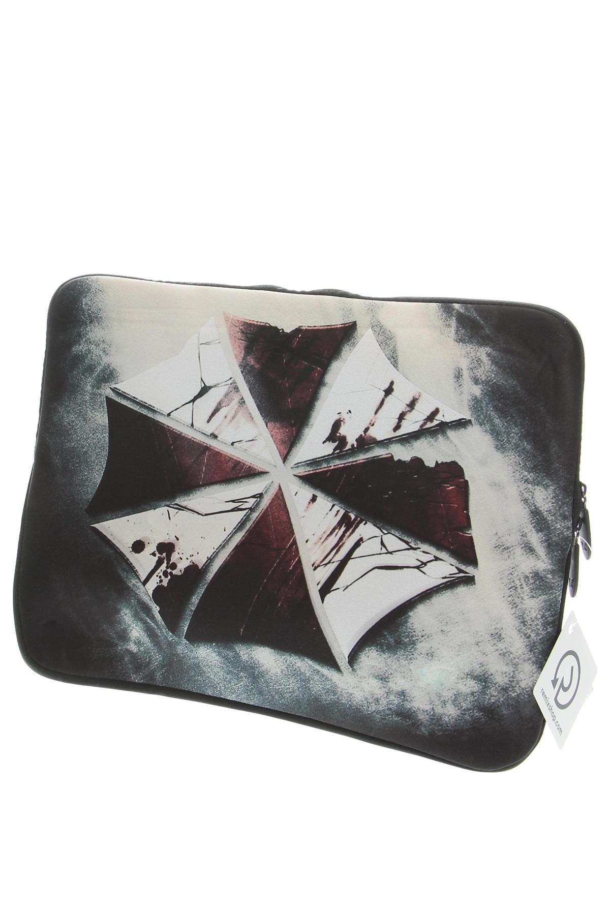 Tablet case, Kolor Kolorowy, Cena 36,46 zł